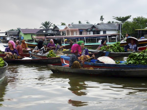 Il mercato galleggiante di Banjarmasin