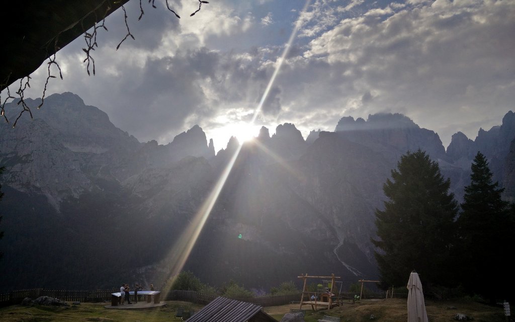 veduta dal rifugio la montanara