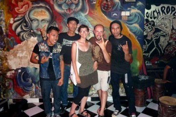 Insieme ai Racun Timur Menggoda, band punk di Bali