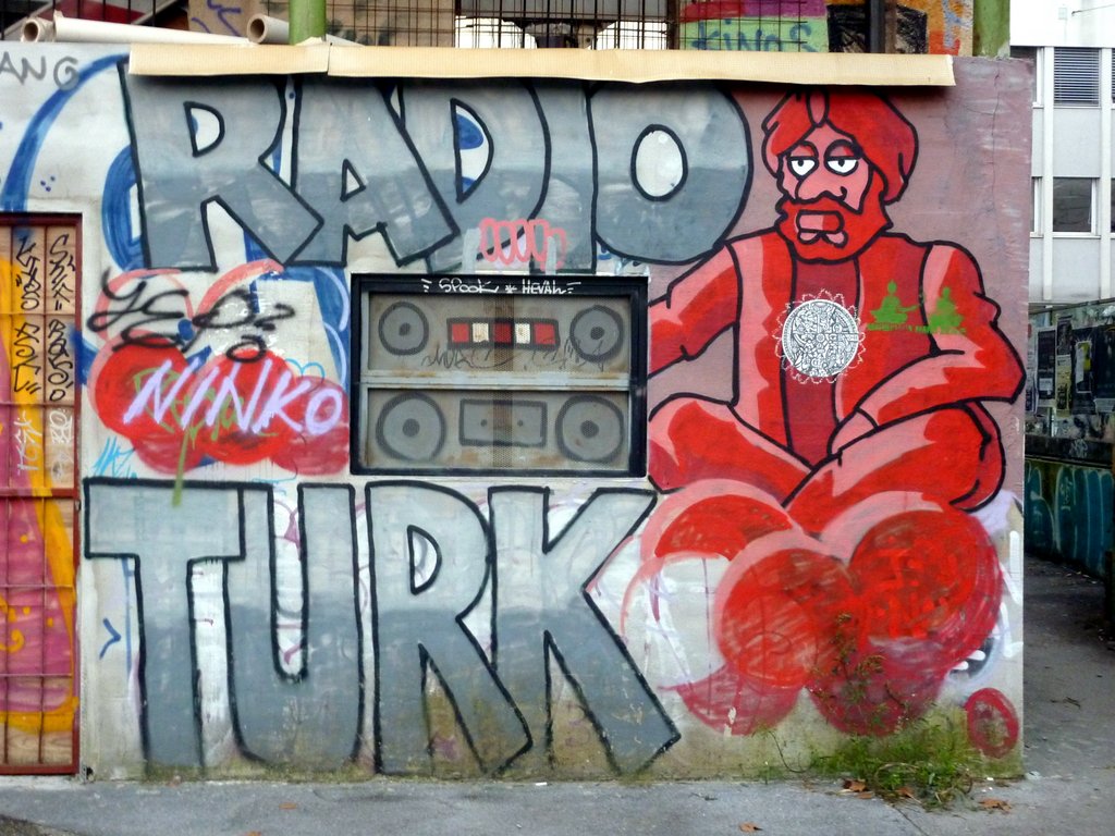street-art-ljubljana-graffiti-tour (9)