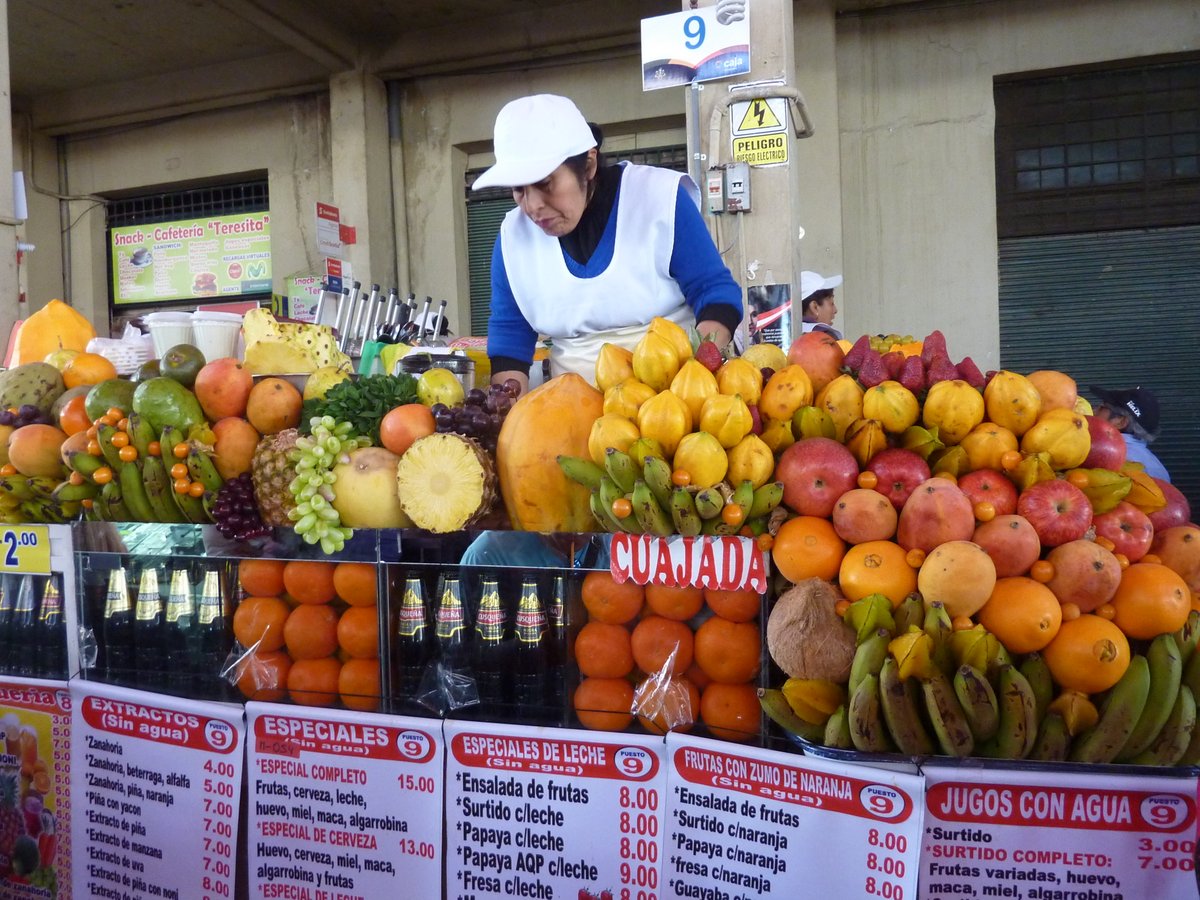 mercato coperto di san camilo: succhi di frutta