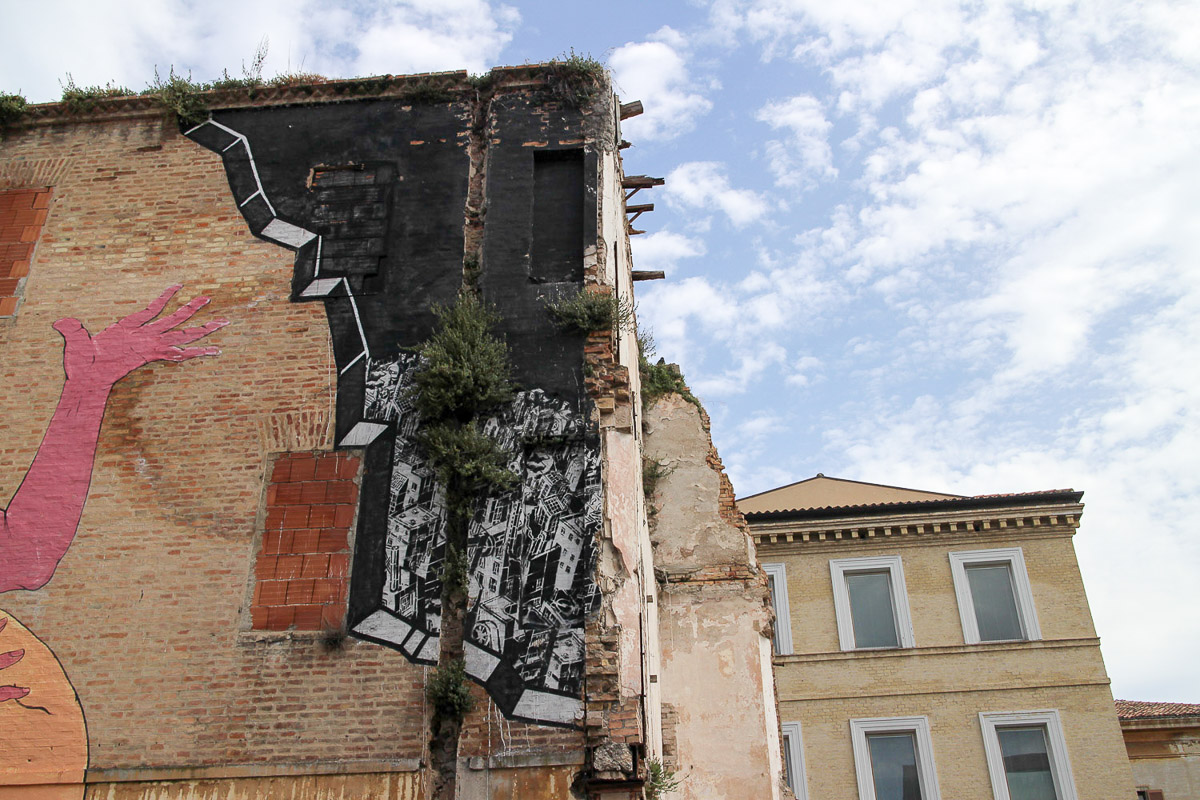 003_street-art_ancona_carapaucostante