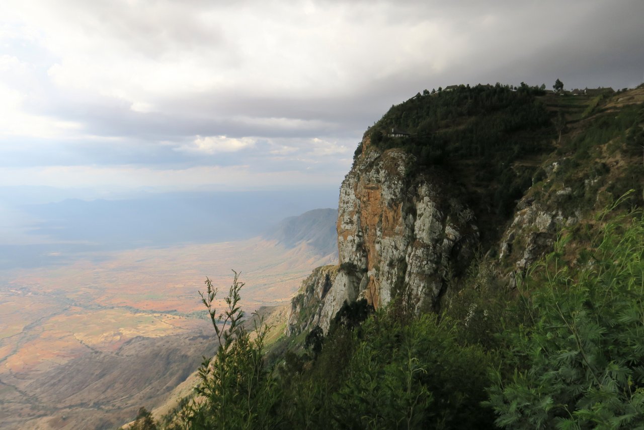 escursione nelle montagne usambara: mambo cliff
