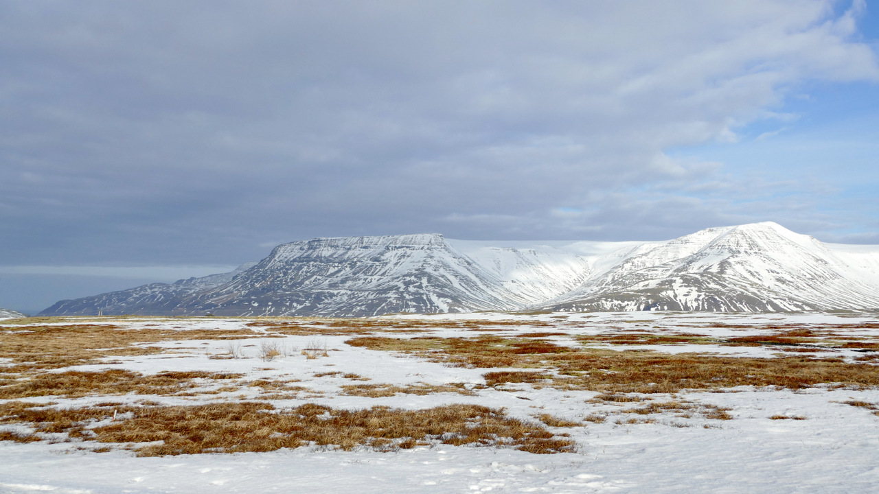 islanda in inverno low cost: panorama appena fuori da Reykjavik