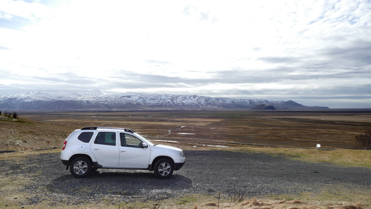 islanda in inverno low cost: la nostra dacia duster noleggiata con Blue Car Rental