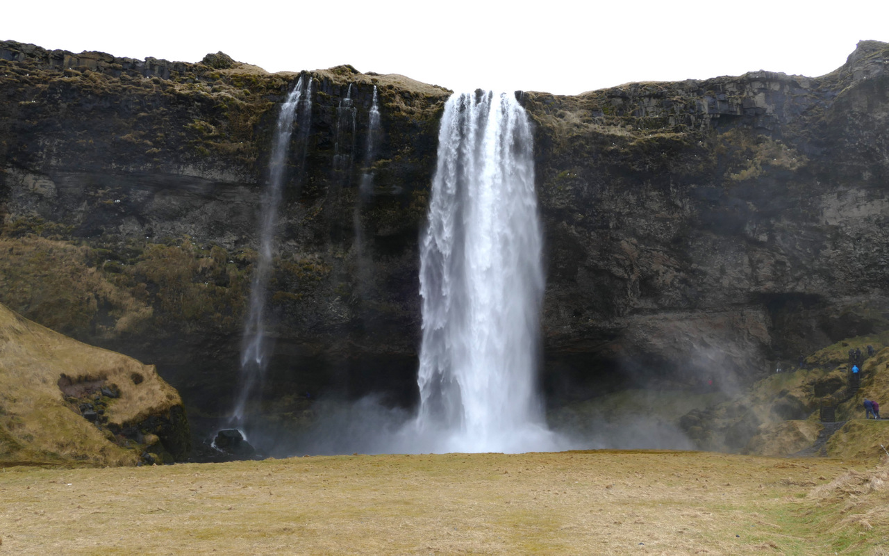 islanda del sud: cascata Seljalandsfoss 