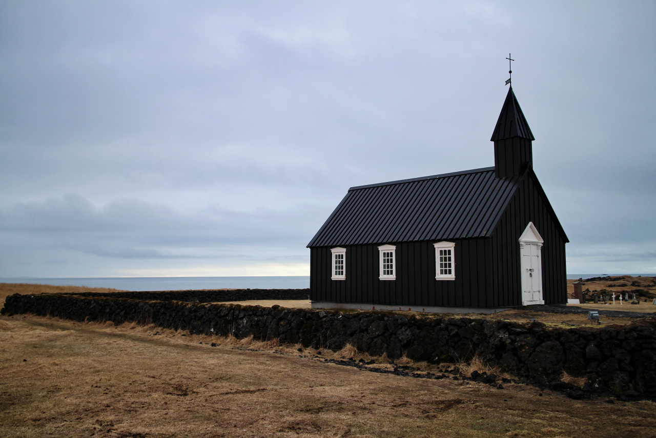 penisola di snaefellsness: chiesa nera di Budir