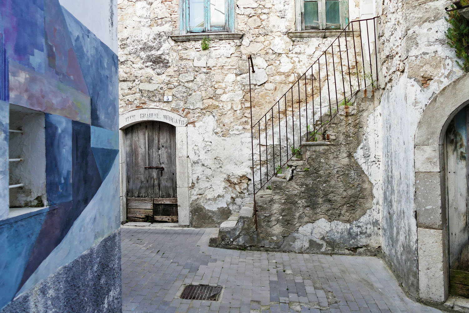 Street Art a Santa Croce di Magliano: Nelio tra i vicoli di Santa Croce